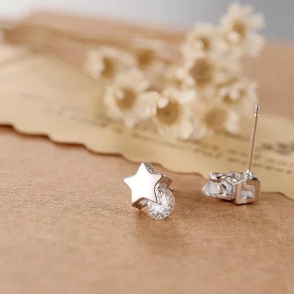 14k Gold Dainty Star Diamonds Stud Earrings Sterling Silver - Picture 3 of 7